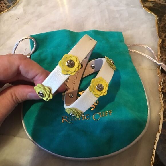 Double Wrap Rustic Cuff Meagan - Picture 9 of 9